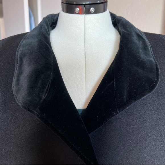 Forecaster of Boston full length wool and velvet winter coat.  Sz 14. Pre-owned - Picture 5 of 12